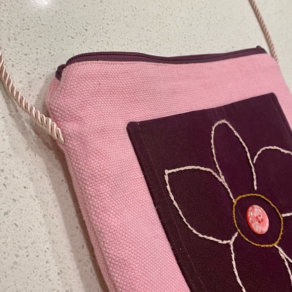 Cute Pink Vintage Flower Bag, great condition. - Picture 7 of 13